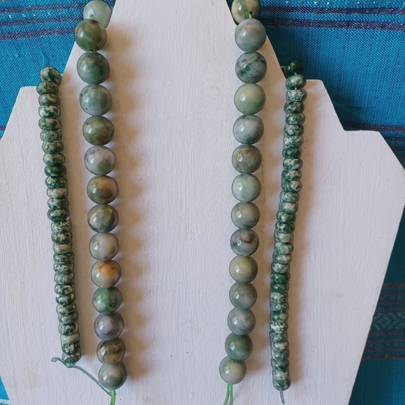 Hand Crafted Jewelry - 𝅺 Green African Jade Beads